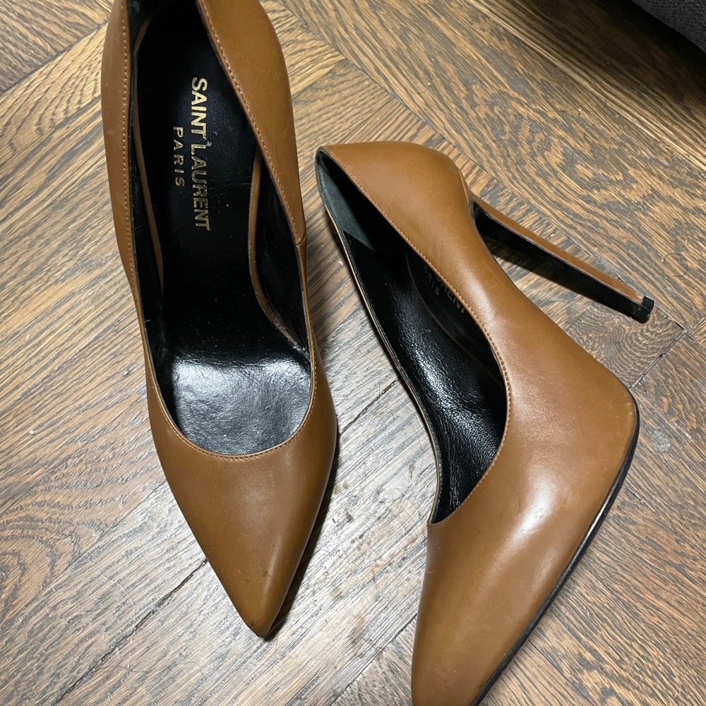 Saint Laurent Classic Brown Pointed Toe Pump